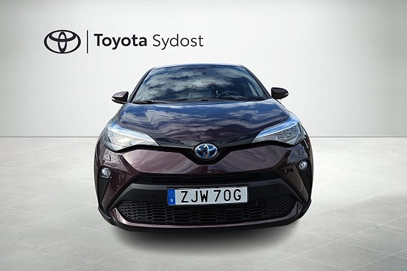 Toyota C-HR 3 of 20