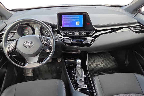 Toyota C-HR 12 of 20
