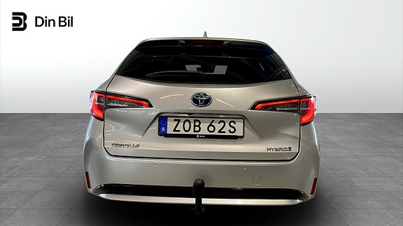 Toyota Corolla 7 of 15