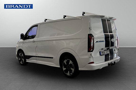 Ford E-Transit 2 of 7