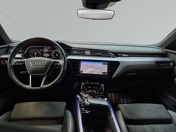 Audi Q8 5 of 9