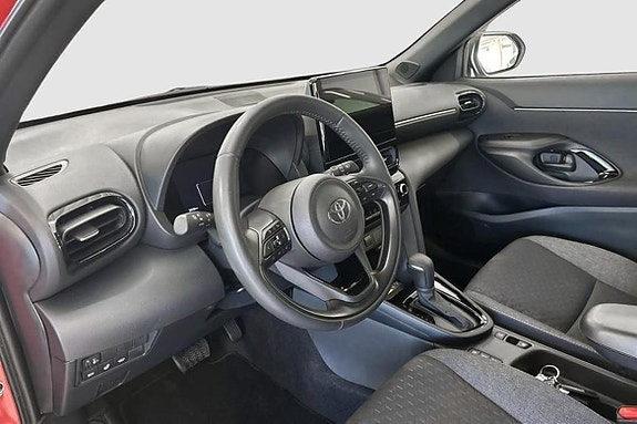 Toyota Yaris Cross 8 of 12