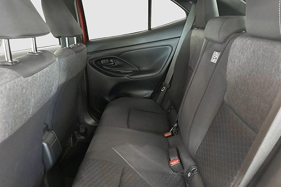 Toyota Yaris Cross 9 of 12