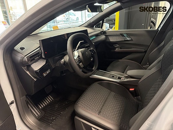 Renault Clio 7 of 16