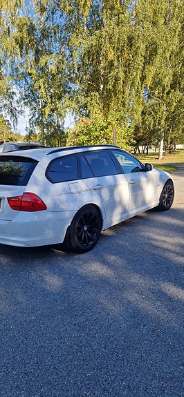 BMW 318d 6 of 8