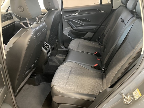 Volkswagen Tiguan 10 of 25