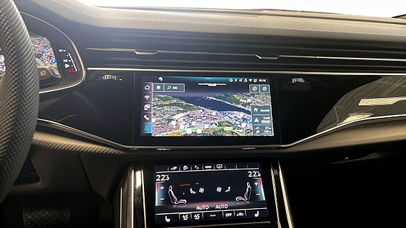 Audi Q7 9 of 12