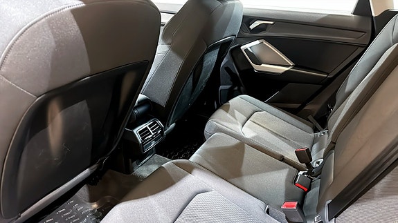 Audi Q3 11 of 20