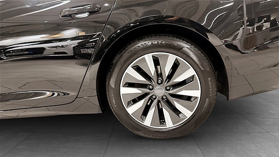 Audi A6 6 of 15
