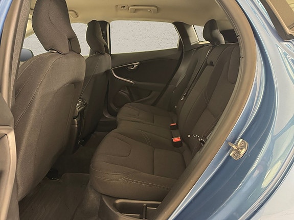 Volvo V40 6 of 7