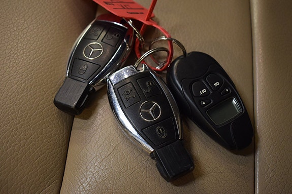 Mercedes-Benz ML350 10 of 19