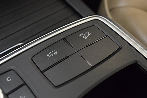 Mercedes-Benz ML350 17 of 19