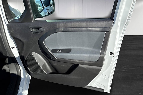 Mercedes-Benz eCitan 12 of 16