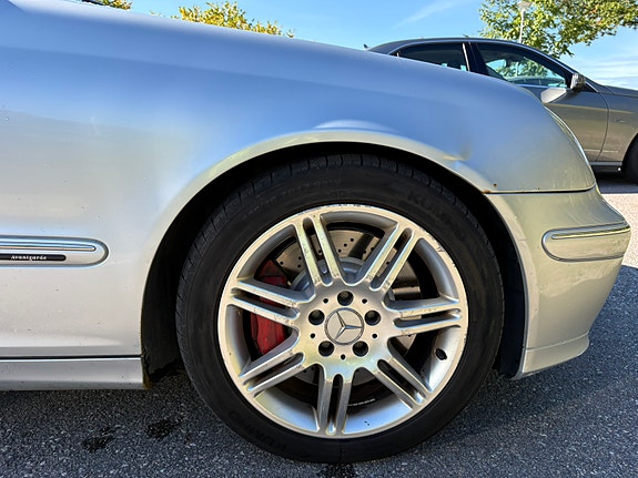 Mercedes-Benz C320 8 of 13