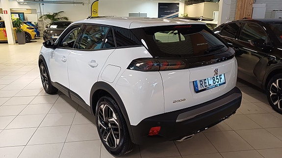 Peugeot 2008 4 of 12