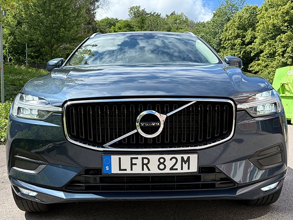 Volvo XC60 2 of 20