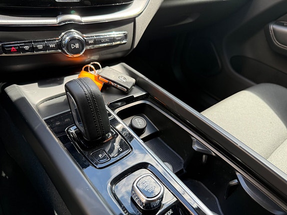Volvo XC60 15 of 20