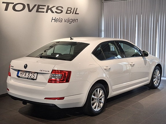 Skoda Octavia 5 of 16