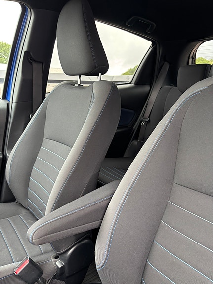 Toyota Yaris 15 of 19