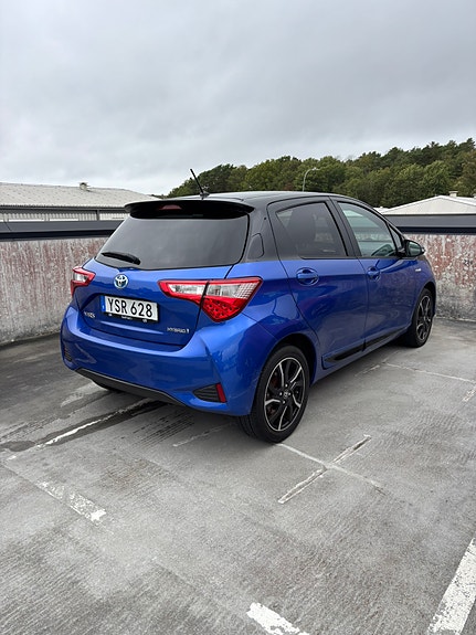 Toyota Yaris 6 of 19