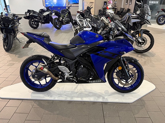 Yamaha YZF-R3 Inkl. Akrapovic