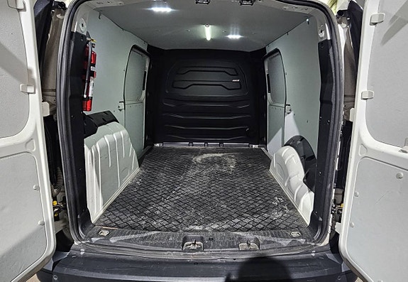 Volkswagen Caddy Maxi 13 of 22