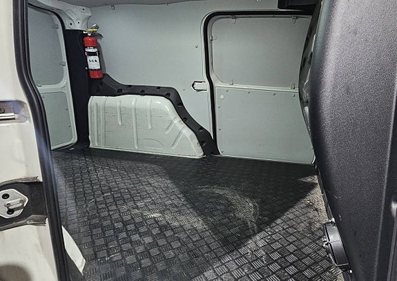 Volkswagen Caddy Maxi 14 of 22
