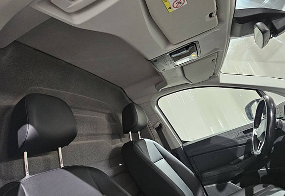 Volkswagen Caddy Maxi 10 of 22