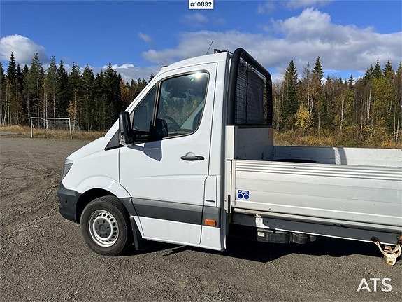 Mercedes Benz Sprinter arbetsbil med flak (230,000:- ex moms 11 of 24
