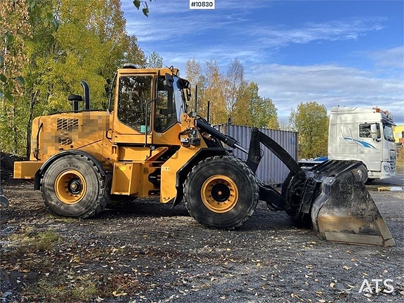 Ljungby L15 Hjullastare med redskap (1,899,000:- ex moms) 11 of 24