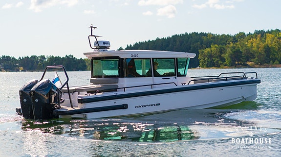 Axopar 28 Cabin | 2x Mercury 200