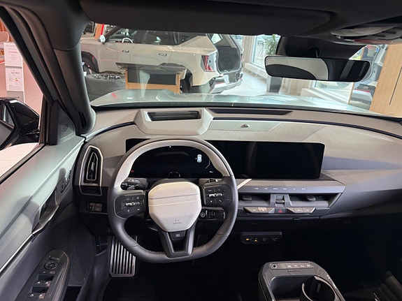 Kia EV5 11 of 14