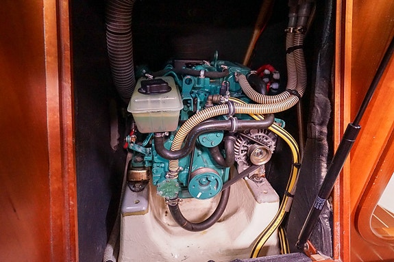 Dufour 325 Grand Large 14 of 24