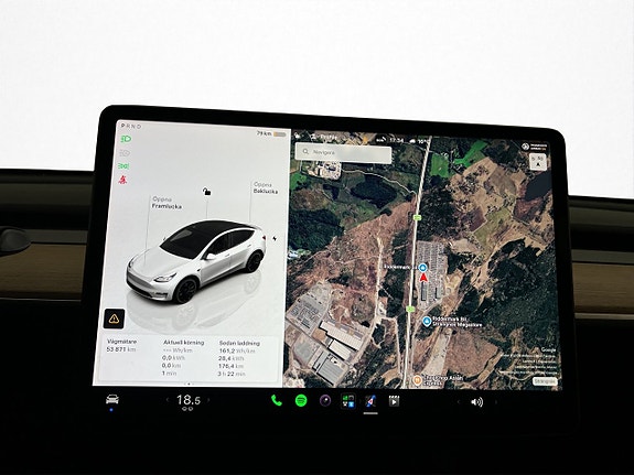 Tesla Model Y 20 of 30