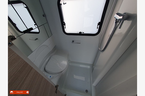Adria Altea 362 LH 6 of 9