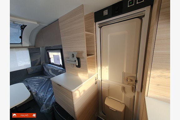 Adria Altea 362 LH 5 of 9