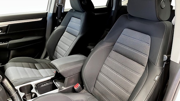 Honda CR-V 8 of 12