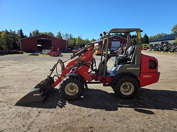Weidemann 1350CX45 3 of 10