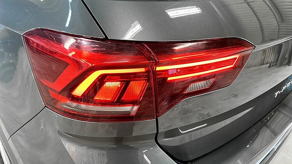 Volkswagen T-Roc 14 of 19