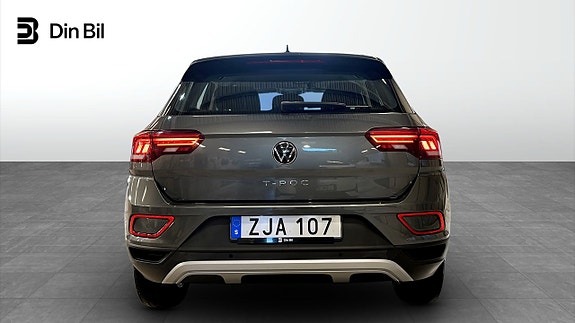 Volkswagen T-Roc 5 of 19