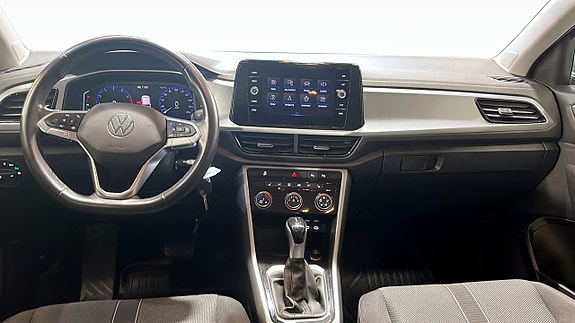 Volkswagen T-Roc 10 of 19
