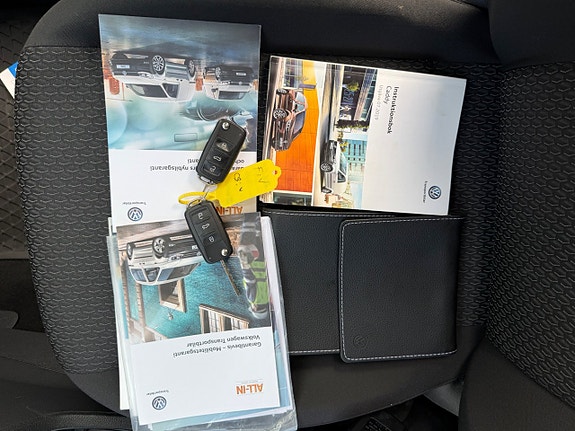 Volkswagen Caddy 19 of 21