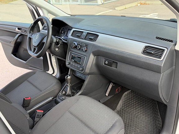 Volkswagen Caddy 17 of 21