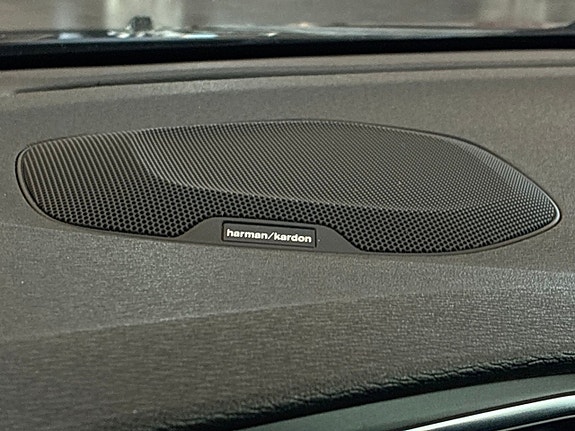 Volvo V40 18 of 23