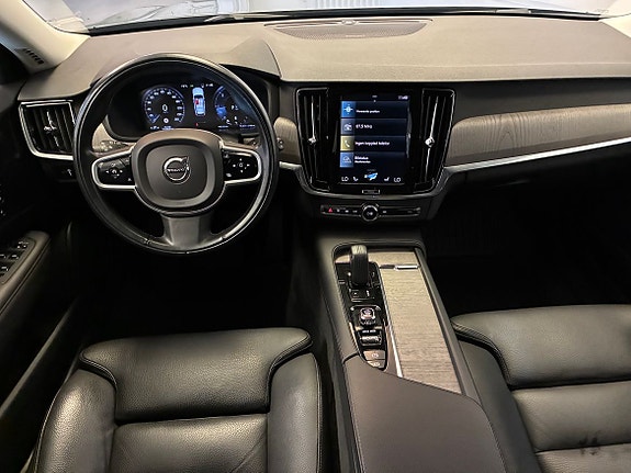 Volvo V90 Cross Country 16 of 21