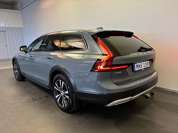 Volvo V90 Cross Country 6 of 21