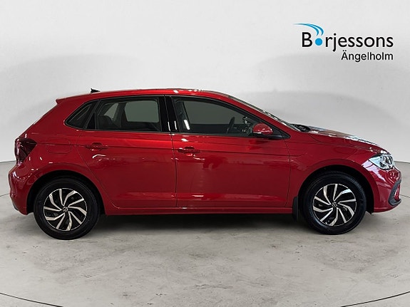 Volkswagen Polo 2 of 9