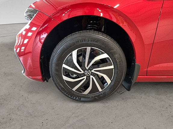 Volkswagen Polo 6 of 9