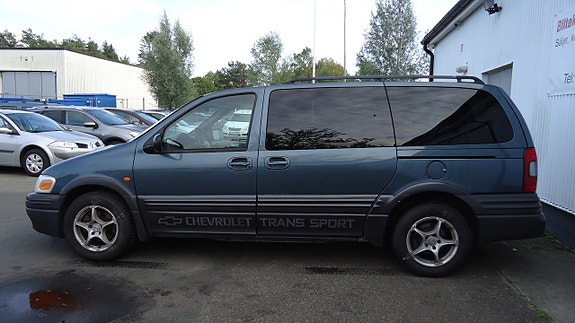 Chevrolet Trans Sport 4 of 18