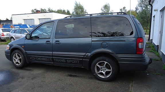 Chevrolet Trans Sport 5 of 18